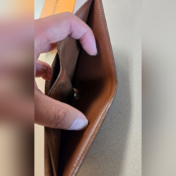 100% Authentic Vintage Louis Vuitton Brown MONOGRAM Mens Bi Fold - Picture 3 of 4